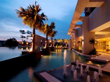 تور مالزي هتل سوییس گاردن- آژانس مسافرتي و هواپيمايي آفتاب ساحل آبي